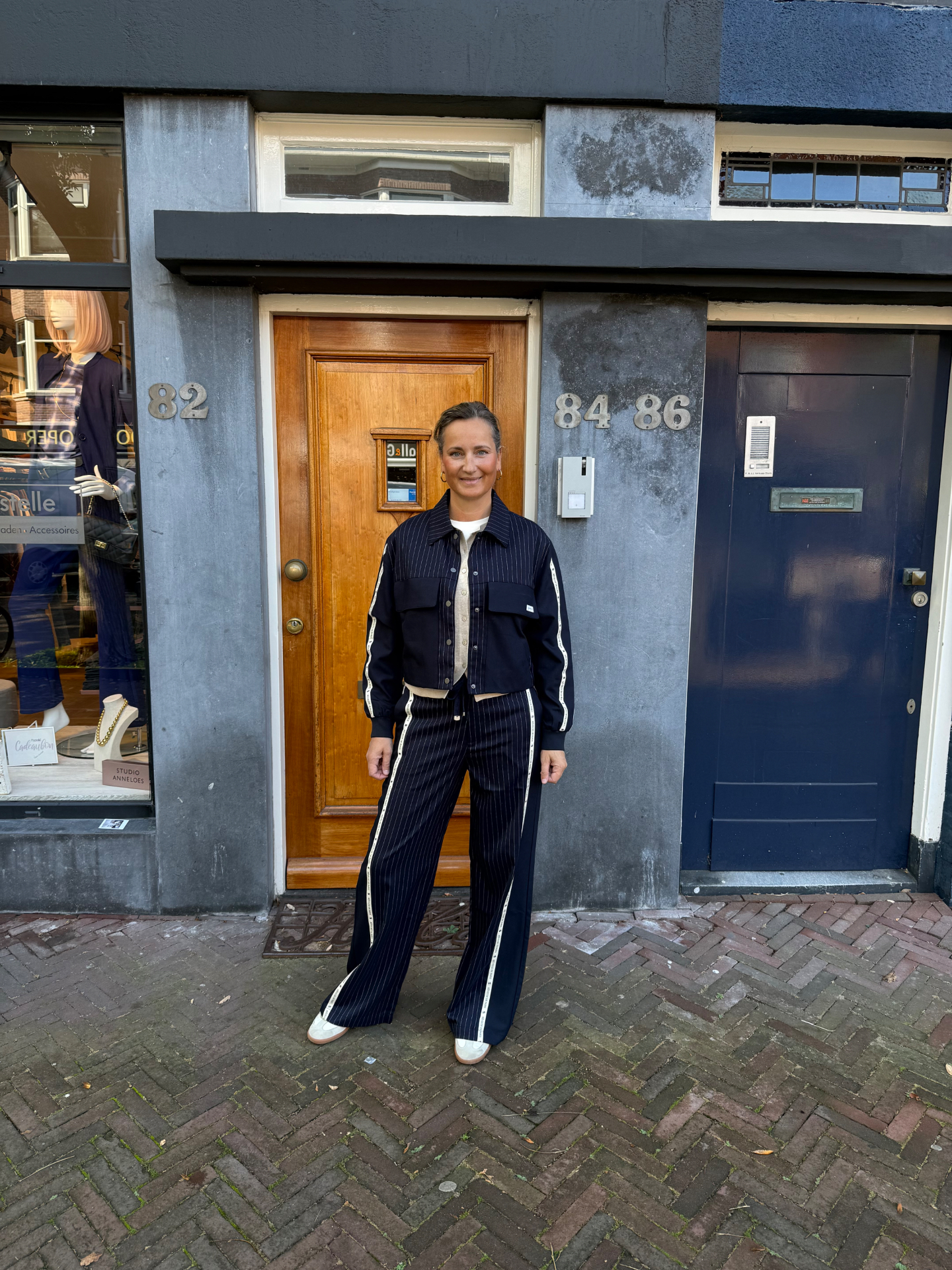 Florèz Fien Jacket en Trousers in donkerblauwe krijtstreep met tape-details