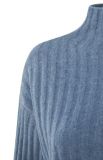 Geribde trui met col van het merk Yaya in de kleur wild wind blue.