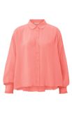 Wijdvallende blouse van het merk Yaya met lange pofmouwen met manchetten met ruches in de kleur shell pink.