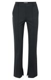 Flare broek met pintuck en split in de kleur zwart.