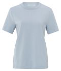 Basis t-shirt van Yaya met ronde hals en korte mouwen in de kleur licht blauw.