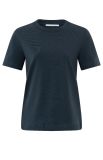 Basis t-shirt van het merk Nukus met ronde hals en korte mouwen in de kleur donker blauw.