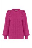 Gebreide trui met patroon, ronde hals, lange mouwen en ruffles bij de mouwinzet van het merk Studio Anneloes in de kleur fuchsia.
