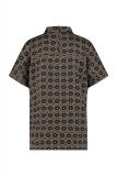 Satinlook blousetop met print met korte mouw en hoge ronde hals in de kleur zwart/off white.