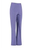 Travelbroek met all-over print, flair pijpen en elastieken tailleband met riemlussen van het merk Studio Anneloes in de kleur purple/shirtblue.