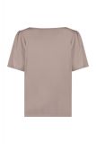 Satinlook shirt met V-hals, ronde hals en korte wijde pofmouwen van het mrek Studio Anneloes in de kleur taupe.