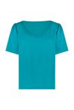 Satinlook shirt met V-hals, ronde hals en korte wijde pofmouwen van het mrek Studio Anneloes in de kleur turquoise.