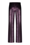 Metallic look broek met een elastieken tailleband, steekzakken en wijde pijpen van het merk Studio Anneloes in de kleur deep purple.