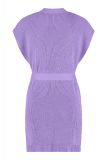 Gebreid mouwloos vest van het merk Studio Anneloes met strikceintuur in de kleur lila.