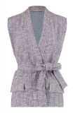 Mouwloos tweed jasje met strikceintuur van het merk Studio Anneloes in de kleur purple/pink.