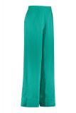 Satinlook jacquard broek van het merk Studio Anneloes met wijde pijpen in de kleur emerald.