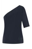 One shoulder top met korte mouw gemaakt van travelstof van het merk Studio Anneloes in de kleur donker blauw.