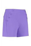 Kort travel broekje met stoere knopen rondom de steekzakken en elastieken tailleband van het merk Studio Anneloes in de kleur paars.