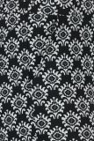 Travel broek met all over ornament print, steekzakken en elastische tailleband van het merk Studio Anneloes in de kleur zwart/wit.