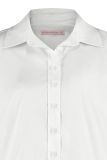 Basic blouse met regular fit, lange mouwen met manchetten en ronde afsnede aan de achterzijde van het merk Studio Anneloes in de kleur wit.