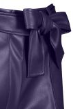 Faux leather broek van het merk Studio Anneloes met riemlussen, strikceintuur en steekzakken in de kleur deep purple.