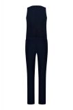 Mouwloze jumpsuit van het merk Studio Anneloes met gilet stijl bovenkant en regular pijpen in de kleur donker blauw.