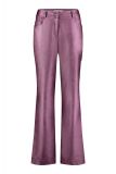 Immitatieleren broek met wijde pijen en hoge taille in de kleur purper van het merk Studio Anneloes.