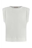 Leona shirt van travel kwaliteit van het merk Studio Anneloes met geplooide schouders en korte mouwen in de kleur off white.