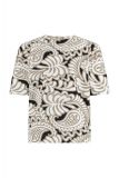 Travelshirt met paisly print, rond halsje en korte mouw van het merk Studio Anneloes in de kleur off white/taupe.