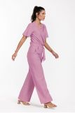 Jumpsuit met snakeprint in de kleuren roze en klei met korte mouwen en V-hals van het merk Studio Anneloes.