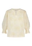 Blouse van het merk Fabienne Chapot met korte pofmouwen, een v-hals en geborduurde palmbomen in de kleur off white.