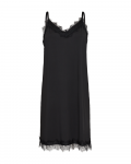 Satinlook jurkje met smalle bandjes en kanten details van het merk Freequent in de kleur zwart.