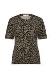 Travelshirt met korte mouwen, ronde hals en all-over leopard print van het merk Studio Anneloes in de kleur latte/zwart.