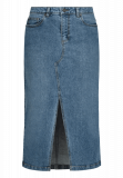 Lange spijkerrok met split van het merk Sisters Point in de kleur medium blue.