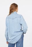 17780 Osa-Sh4 Denim Blouse - Light Blue Wash