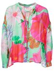 Oversized blouse van het merk Frogbox met bloemenprint, lange mouwen met manchetten en een splitneck met strikkkoordjes in de kleur mint.