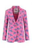 Blazer met print van het merk Pom met reverskraag, paspelzakken en knoopsluiting in de kleur roze.