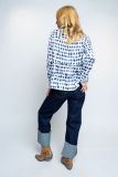 Blouse met dotprint met lange mouwen, blousekraag en peplum van het merk Emily van den Bergh in de kleur blauw.