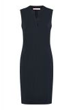 Mouwloze jurk met splitneck gemaakt van travel kwaliteit van het merk Studio Anneloes in de kleur donker blauw.