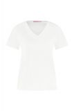 Basic shirt van medium travel kwaliteit van het merk Studio Anneloes met V-hals en korte mouwen in de kleur wit.