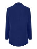 Loose blazer zonder sluiting van het merk Pieces met reverskraag en klepzakken in de kleur mazarine blue.
