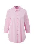 Roze blouse met 3/4 mouw met plooien, puntkraag en knoopsluiting.