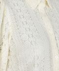 Kanten blouse van het merk Esqualo met korte pofmouwen in de kleur off white.