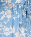 Strokenrok van het merk Esqualo met bloemenprint, en elastieken tailleband met strikkoord in de kleur blauw.