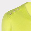 Gebreide trui met halflange mouwen, ronde hals en knoopjes op de schouders van het merk Esqualo in de kleur lime.