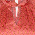 Viscose blouse met gedraaid choker halsje, lange mouwen, regular fit en chain print van het merk Esqualo in de kleur rood.