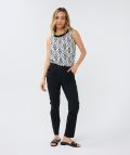 HS24.30234 Mouwloze Top met Ikat Print - Wit/Zwart