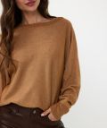 F24.31505 Sweater Batwing met Lurex - Caramel