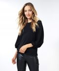Sweater van het merk Esqualo met ronde hals en gedraaide mouw met 3/4 lengte in de kleur zwart.