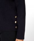 Pullover van het merk Esqualo met hoge hals, lange mouwen en knopen in de zij in de kleur zwart.