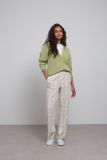 Geruite broek met wijde pijpen en elastieken tailleband van het merk Yaya in de kleur overcast green dessin.