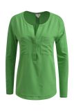 Groen shirt van het merk Milano met borstzakken en lange mouwen.