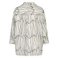 Nukus blouse met driekwart mouwen, blousekraag en all-over print in de kleur off white.