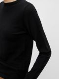 Fijnbrei trui met ronde hals en lange mouwen in de kleur zwart van het merk Object.