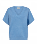 Pullover van het merk Freequent in de kleu blauw.